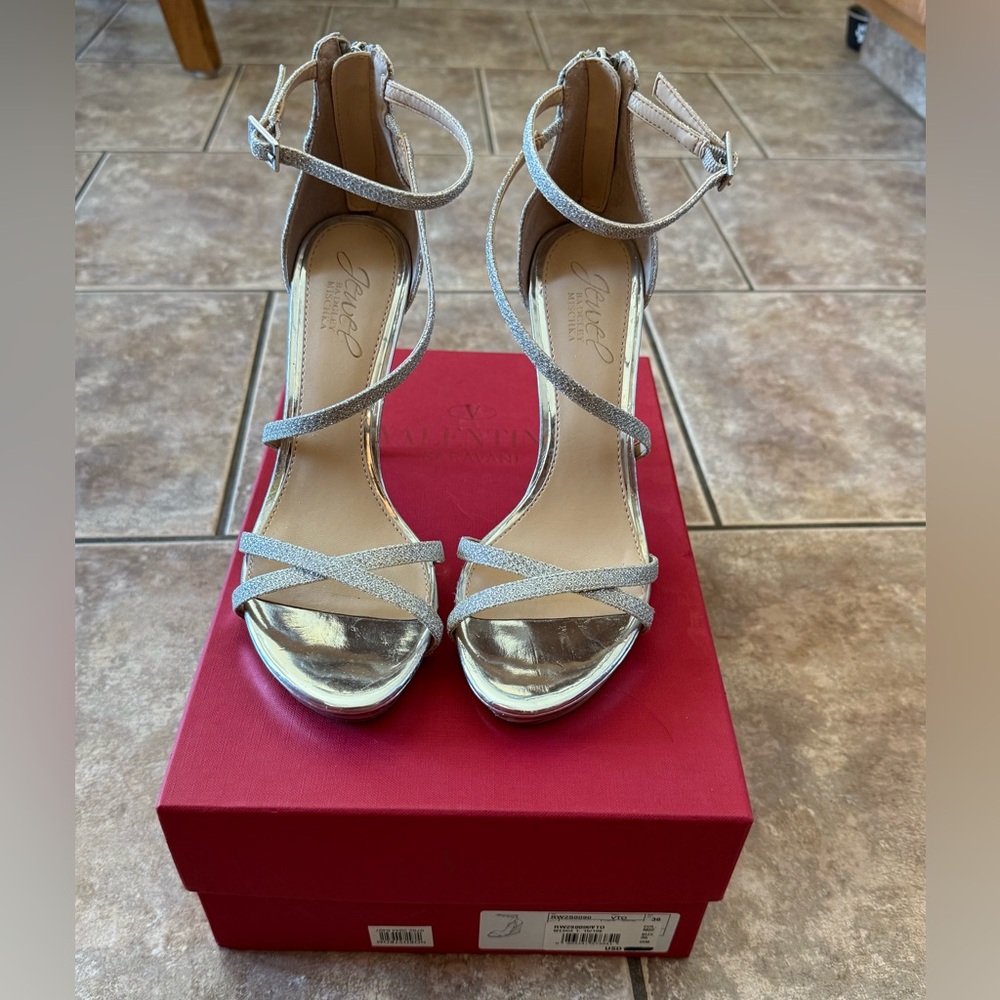 Jewel Badgley Mischka Silver Strappy Heels